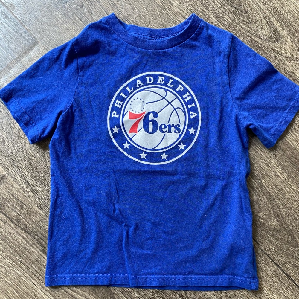 SOLD!!! Boys Philadelphia 76ers tee